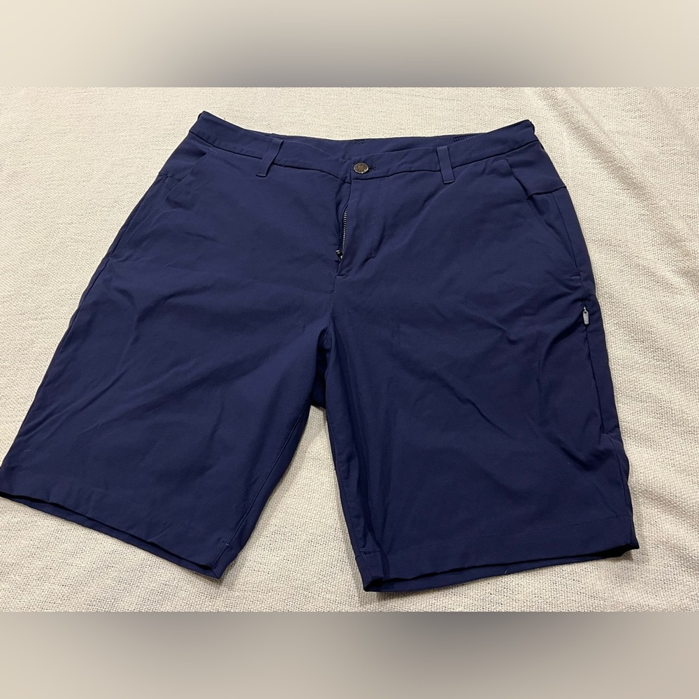 Lululemon Athletica Men's Deep Blue Flat Front Shorts